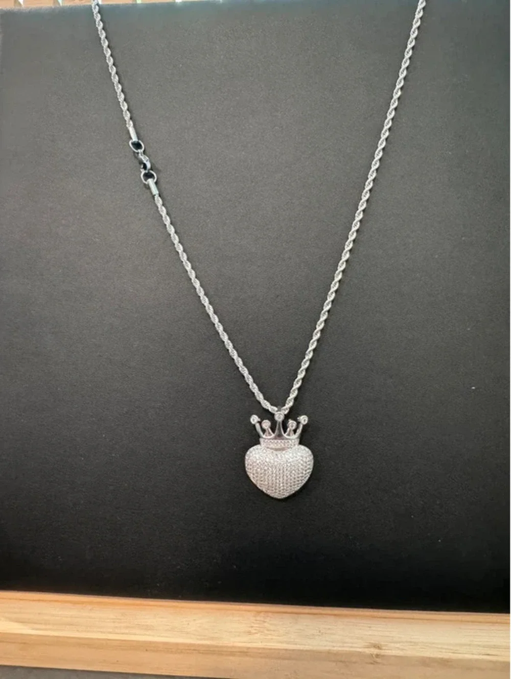 24” twisted chain with heart crown bling pendant